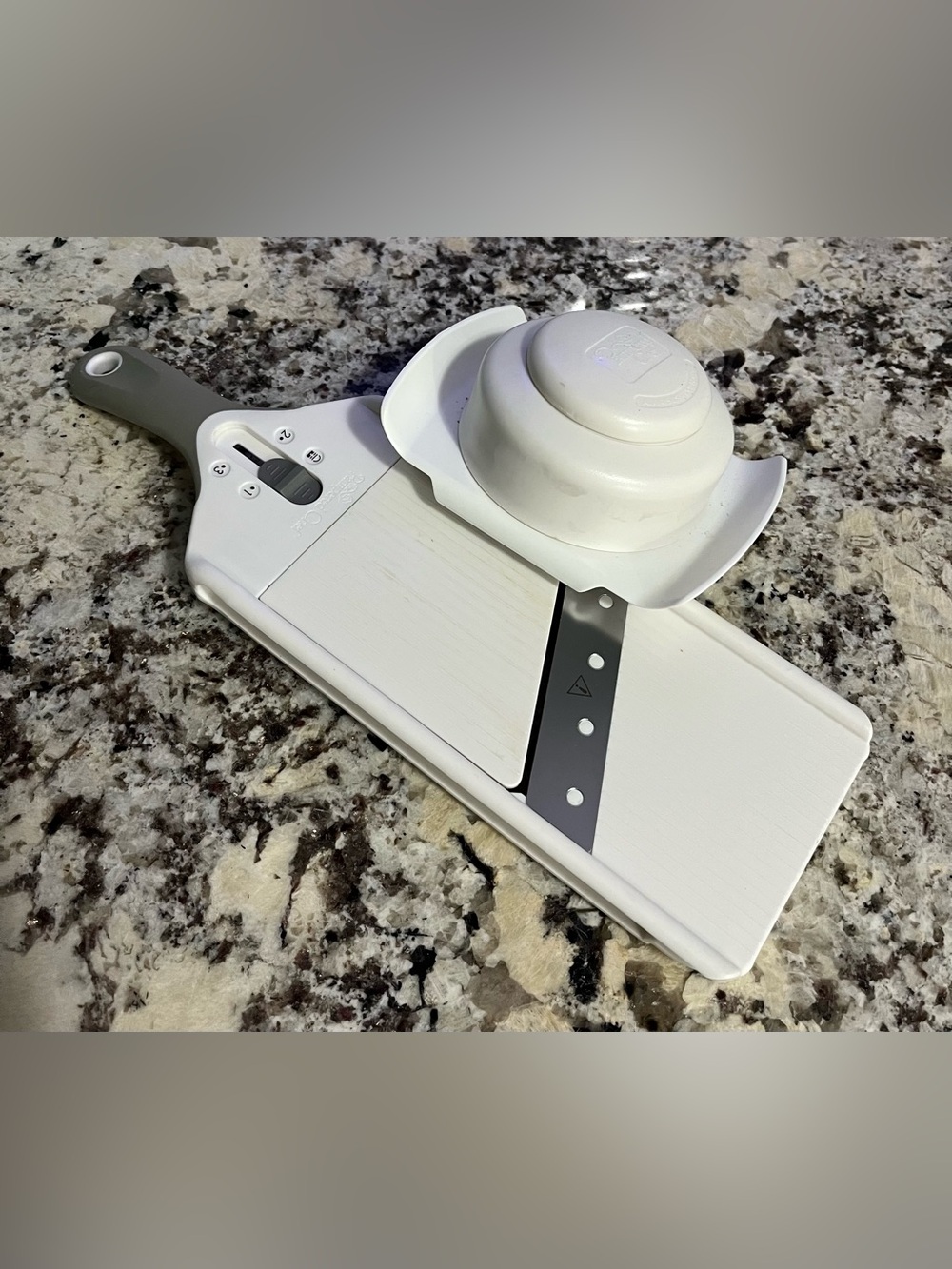 The Pampered Chef (5) different kitchen tools